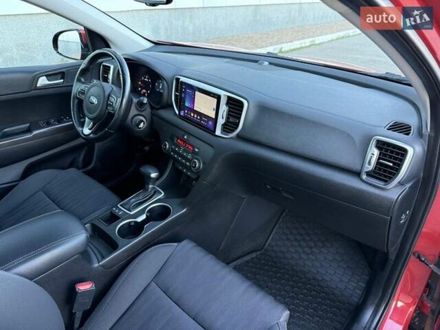 Червоний Кіа Sportage, об'ємом двигуна 1.69 л та пробігом 58 тис. км за 18800 $, фото 31 на Automoto.ua