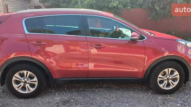 Красный Киа Sportage, объемом двигателя 1.69 л и пробегом 122 тыс. км за 17500 $, фото 1 на Automoto.ua