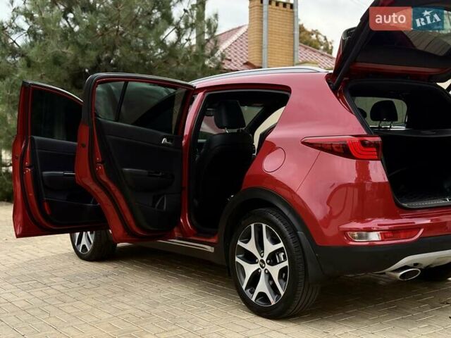 Червоний Кіа Sportage, об'ємом двигуна 2 л та пробігом 97 тис. км за 21800 $, фото 63 на Automoto.ua