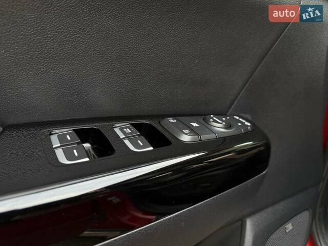 Червоний Кіа Sportage, об'ємом двигуна 2 л та пробігом 97 тис. км за 20700 $, фото 41 на Automoto.ua