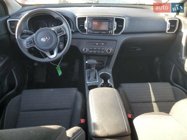 Красный Киа Sportage, объемом двигателя 2.4 л и пробегом 140 тыс. км за 2450 $, фото 7 на Automoto.ua