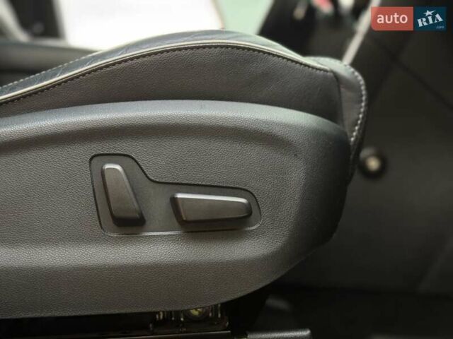 Червоний Кіа Sportage, об'ємом двигуна 2 л та пробігом 97 тис. км за 21800 $, фото 73 на Automoto.ua