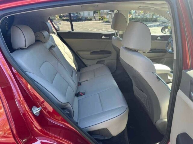 Киа Sportage 2017 в Хмельницком на Automoto.ua Красный Киа Sportage, объемом двигателя 2.4 л и пробегом 51 тыс. км за 3200 $, фото 11 на Automoto.ua