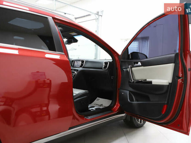 Красный Киа Sportage, объемом двигателя 2 л и пробегом 144 тыс. км за 21800 $, фото 87 на Automoto.ua