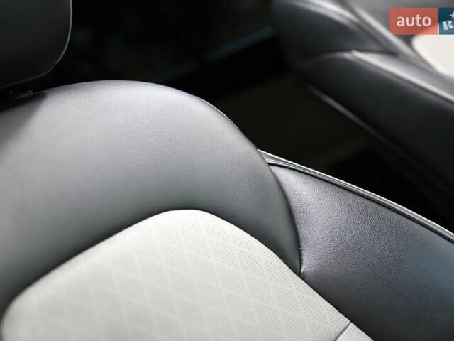 Красный Киа Sportage, объемом двигателя 2 л и пробегом 144 тыс. км за 21800 $, фото 91 на Automoto.ua