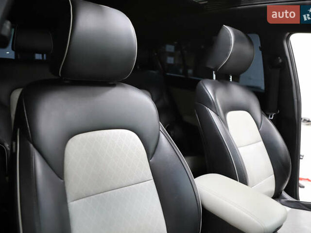 Красный Киа Sportage, объемом двигателя 2 л и пробегом 144 тыс. км за 21800 $, фото 90 на Automoto.ua