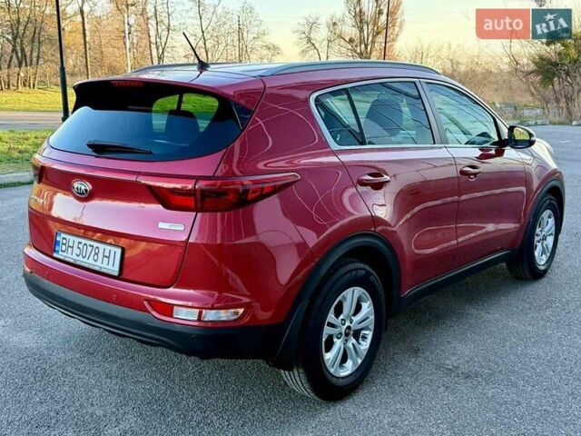 Червоний Кіа Sportage, об'ємом двигуна 1.69 л та пробігом 58 тис. км за 18800 $, фото 11 на Automoto.ua