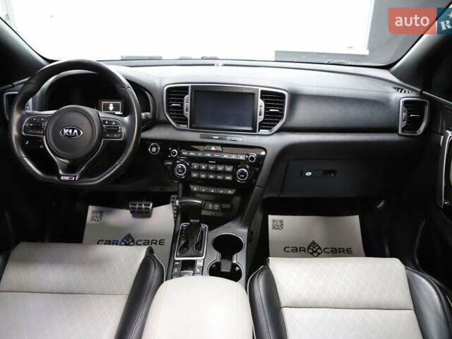 Красный Киа Sportage, объемом двигателя 2 л и пробегом 144 тыс. км за 21800 $, фото 113 на Automoto.ua