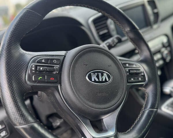 Киа Sportage 2017 в Киеве на Automoto.ua Красный Киа Sportage, объемом двигателя 1.59 л и пробегом 78 тыс. км за 18999 $, фото 14 на Automoto.ua
