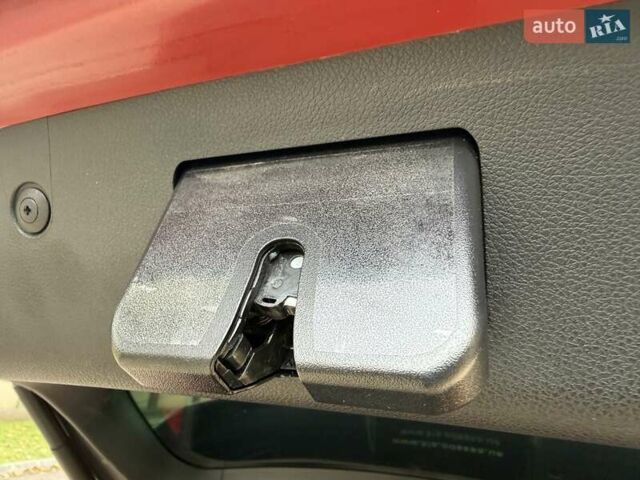 Червоний Кіа Sportage, об'ємом двигуна 2 л та пробігом 97 тис. км за 20700 $, фото 71 на Automoto.ua