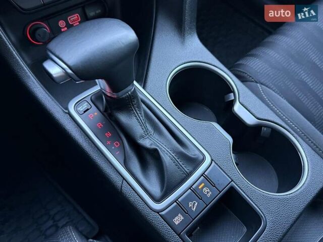 Червоний Кіа Sportage, об'ємом двигуна 1.69 л та пробігом 58 тис. км за 18800 $, фото 36 на Automoto.ua