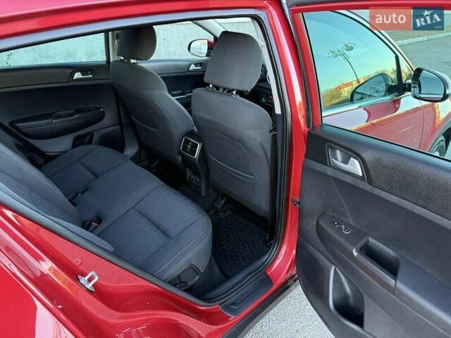 Червоний Кіа Sportage, об'ємом двигуна 1.69 л та пробігом 58 тис. км за 18800 $, фото 50 на Automoto.ua