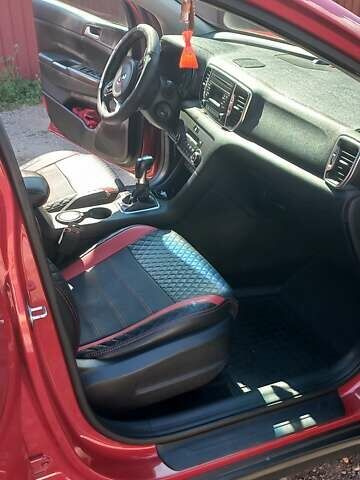 Красный Киа Sportage, объемом двигателя 1.69 л и пробегом 122 тыс. км за 17500 $, фото 8 на Automoto.ua