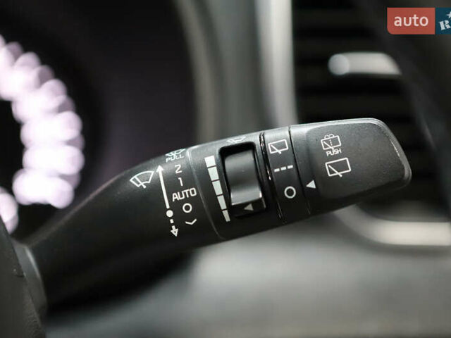 Красный Киа Sportage, объемом двигателя 2 л и пробегом 144 тыс. км за 21800 $, фото 73 на Automoto.ua