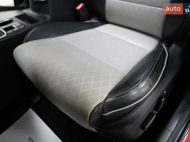 Красный Киа Sportage, объемом двигателя 2 л и пробегом 144 тыс. км за 21800 $, фото 67 на Automoto.ua