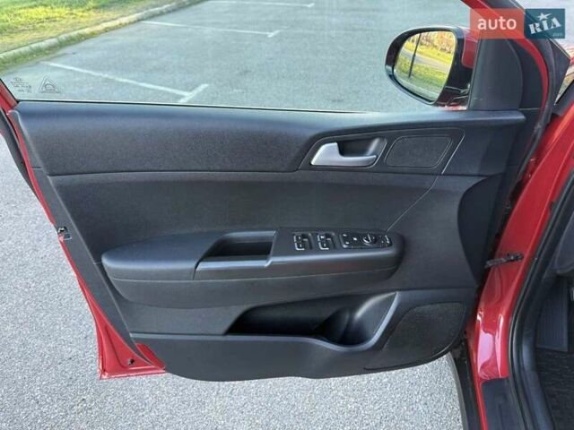 Червоний Кіа Sportage, об'ємом двигуна 1.69 л та пробігом 58 тис. км за 18800 $, фото 22 на Automoto.ua