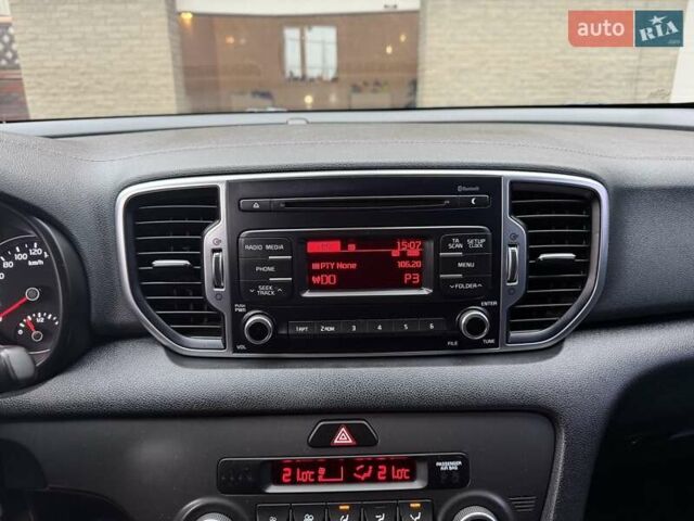 Красный Киа Sportage, объемом двигателя 2 л и пробегом 110 тыс. км за 17600 $, фото 14 на Automoto.ua