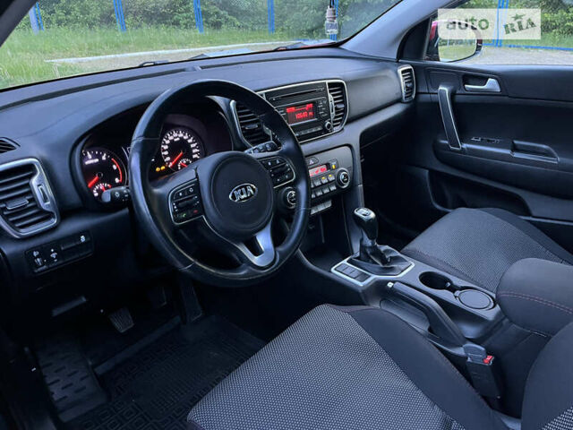 Червоний Кіа Sportage, об'ємом двигуна 1.7 л та пробігом 129 тис. км за 18300 $, фото 9 на Automoto.ua