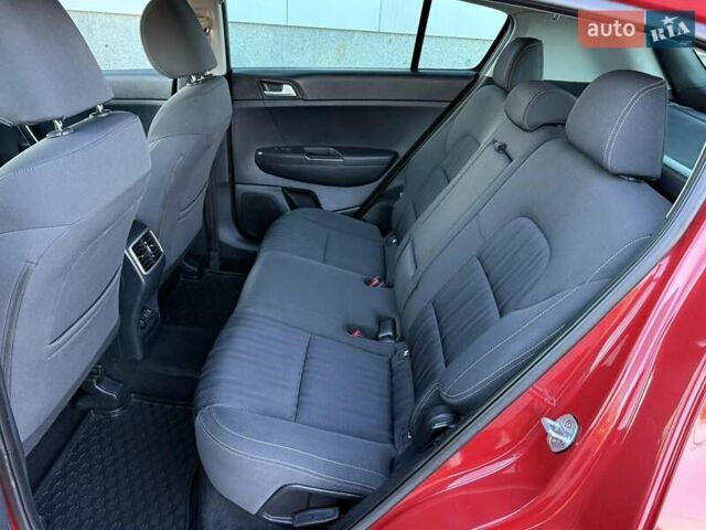Червоний Кіа Sportage, об'ємом двигуна 1.69 л та пробігом 58 тис. км за 18800 $, фото 47 на Automoto.ua