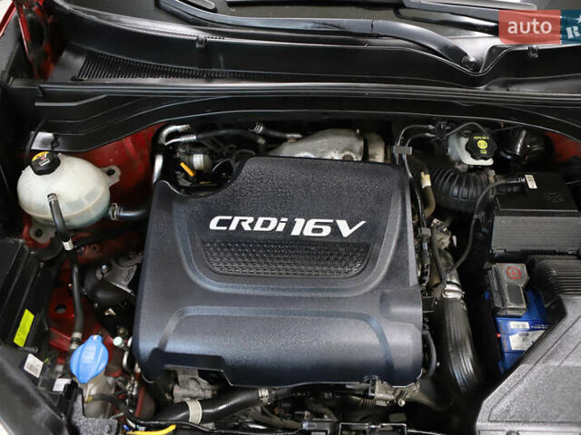 Красный Киа Sportage, объемом двигателя 2 л и пробегом 144 тыс. км за 21800 $, фото 116 на Automoto.ua