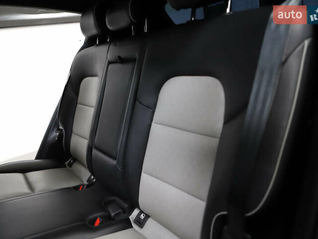 Красный Киа Sportage, объемом двигателя 2 л и пробегом 144 тыс. км за 21800 $, фото 103 на Automoto.ua