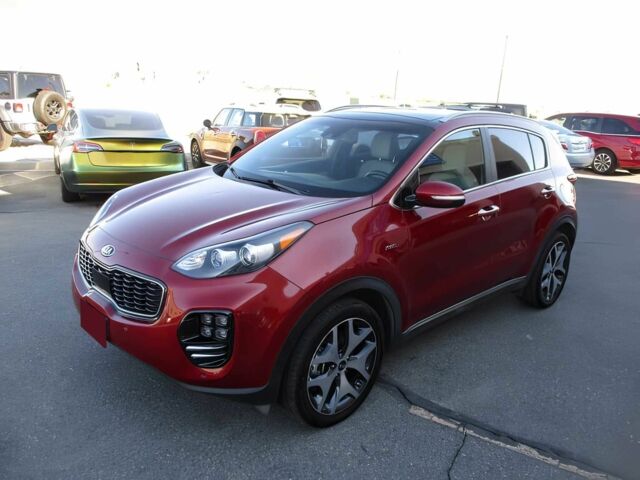 Киа Sportage 2017 в Львове на Automoto.ua Красный Киа Sportage, объемом двигателя 2 л и пробегом 57 тыс. км за 3400 $, фото 2 на Automoto.ua