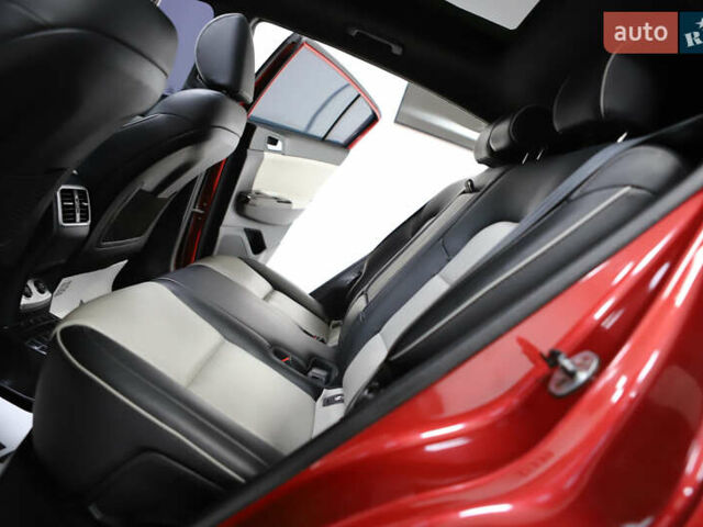 Красный Киа Sportage, объемом двигателя 2 л и пробегом 144 тыс. км за 21800 $, фото 99 на Automoto.ua
