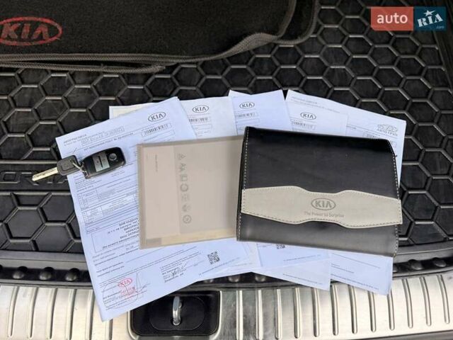 Червоний Кіа Sportage, об'ємом двигуна 2 л та пробігом 97 тис. км за 20700 $, фото 70 на Automoto.ua