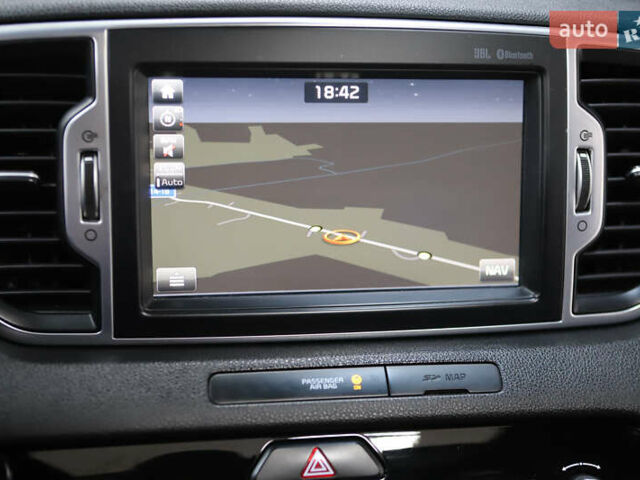 Красный Киа Sportage, объемом двигателя 2 л и пробегом 144 тыс. км за 21800 $, фото 77 на Automoto.ua