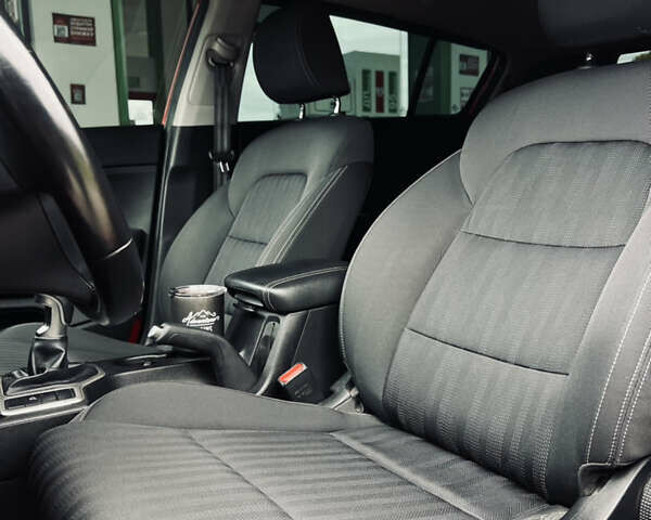 Красный Киа Sportage, объемом двигателя 1.69 л и пробегом 152 тыс. км за 16750 $, фото 27 на Automoto.ua