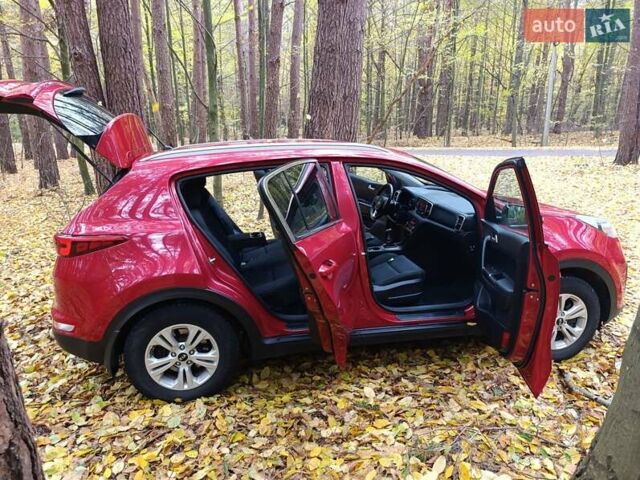 Красный Киа Sportage, объемом двигателя 1.7 л и пробегом 161 тыс. км за 15000 $, фото 56 на Automoto.ua