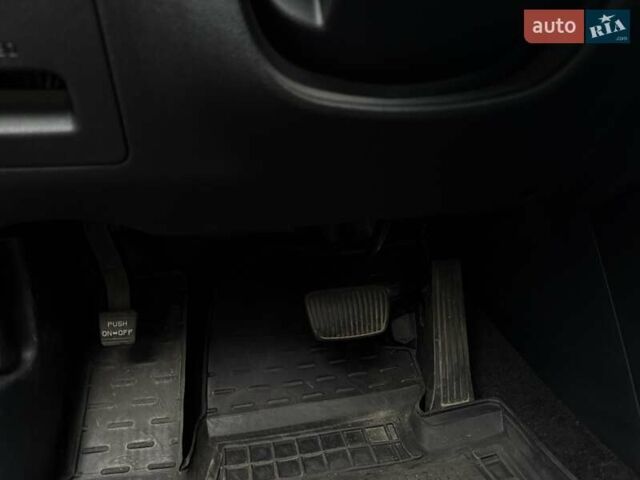 Киа Sportage 2018 в Киеве на Automoto.ua Красный Киа Sportage, объемом двигателя 1.59 л и пробегом 95 тыс. км за 17500 $, фото 30 на Automoto.ua