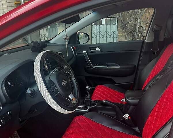 Красный Киа Sportage, объемом двигателя 1.59 л и пробегом 89 тыс. км за 16000 $, фото 9 на Automoto.ua