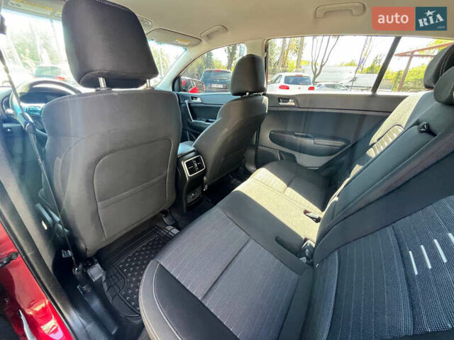 Червоний Кіа Sportage, об'ємом двигуна 2.4 л та пробігом 130 тис. км за 15500 $, фото 14 на Automoto.ua