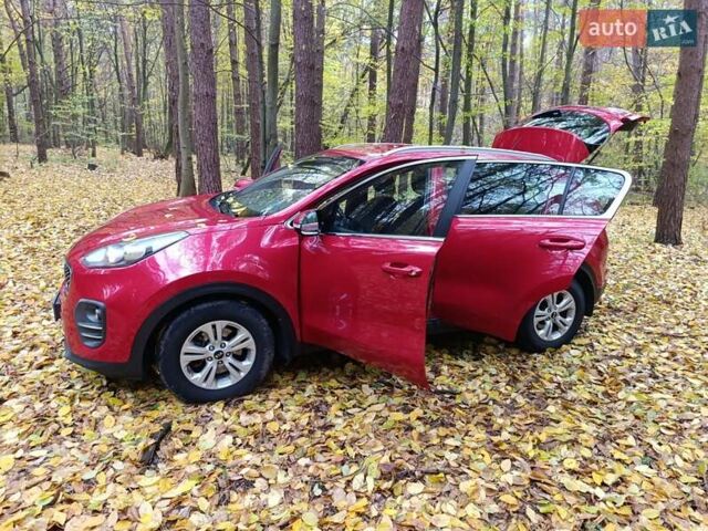 Красный Киа Sportage, объемом двигателя 1.7 л и пробегом 161 тыс. км за 15000 $, фото 51 на Automoto.ua