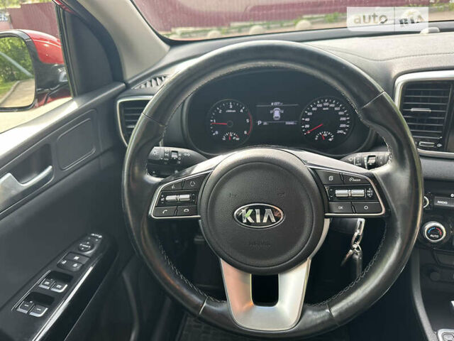 Красный Киа Sportage, объемом двигателя 1.6 л и пробегом 55 тыс. км за 24200 $, фото 9 на Automoto.ua