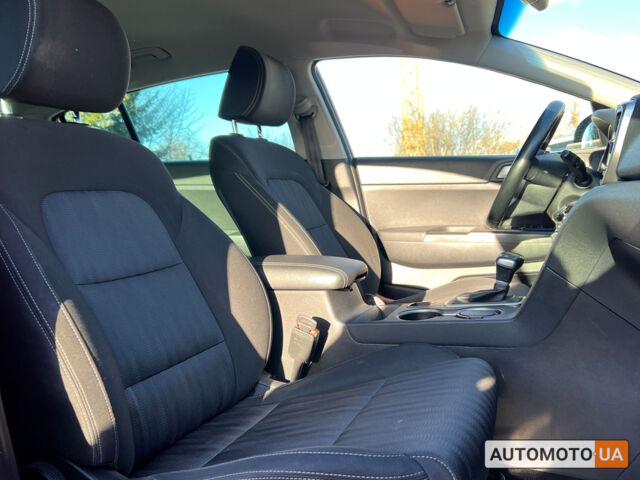 Червоний Кіа Sportage, об'ємом двигуна 1.6 л та пробігом 118 тис. км за 18800 $, фото 8 на Automoto.ua