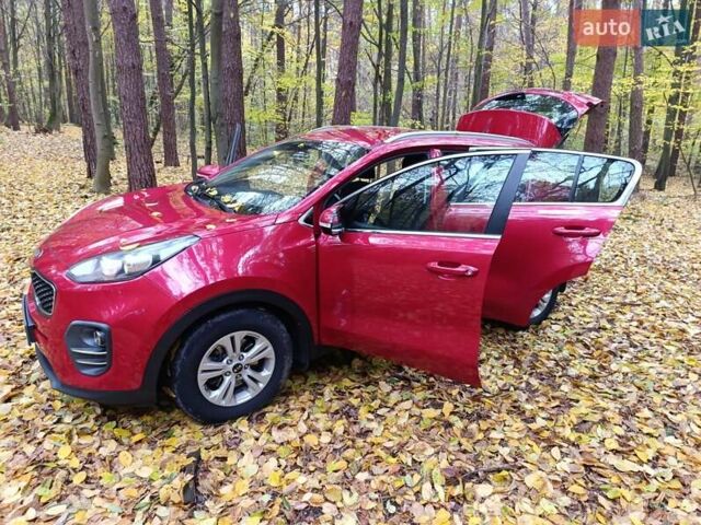 Красный Киа Sportage, объемом двигателя 1.7 л и пробегом 161 тыс. км за 15000 $, фото 48 на Automoto.ua