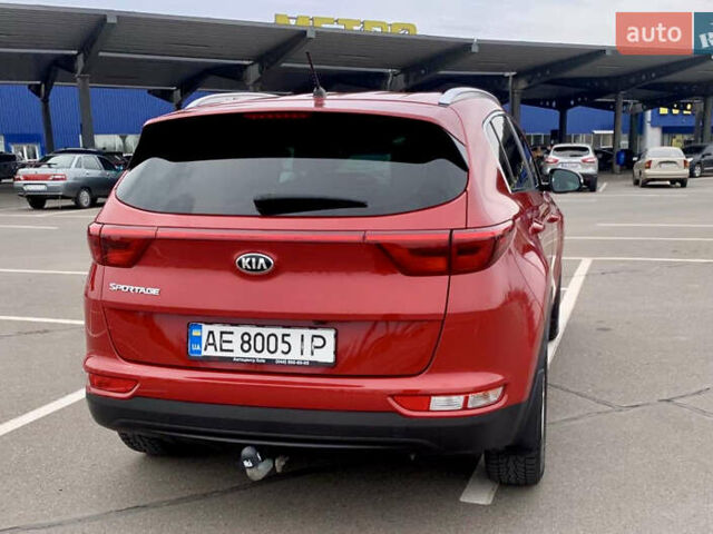 Красный Киа Sportage, объемом двигателя 1.6 л и пробегом 108 тыс. км за 15000 $, фото 3 на Automoto.ua