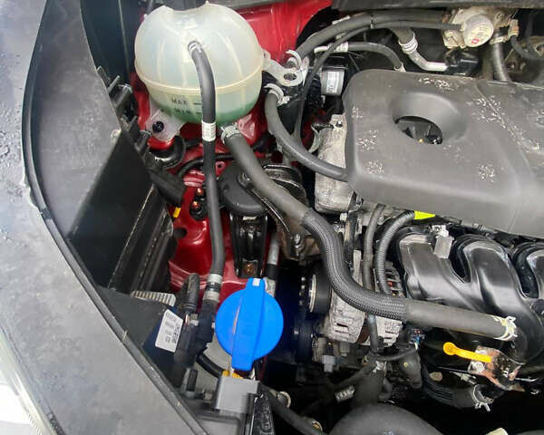 Красный Киа Sportage, объемом двигателя 1.59 л и пробегом 130 тыс. км за 16500 $, фото 12 на Automoto.ua