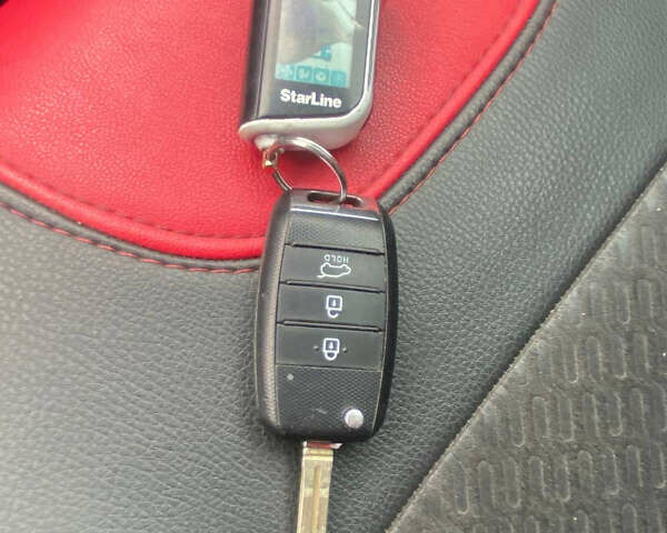 Красный Киа Sportage, объемом двигателя 1.59 л и пробегом 130 тыс. км за 16500 $, фото 18 на Automoto.ua