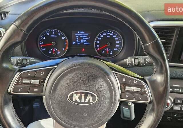 Красный Киа Sportage, объемом двигателя 1.59 л и пробегом 64 тыс. км за 17500 $, фото 1 на Automoto.ua