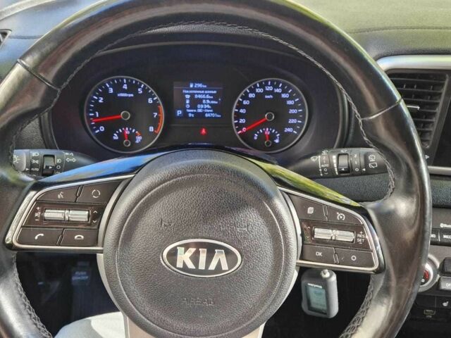 Красный Киа Sportage, объемом двигателя 1.6 л и пробегом 64 тыс. км за 17500 $, фото 1 на Automoto.ua