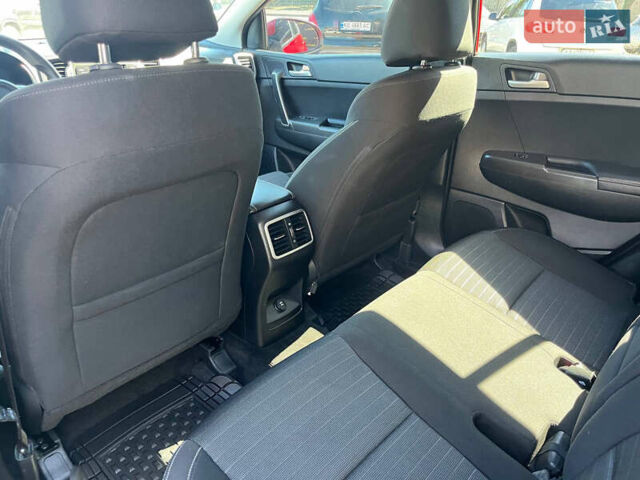 Червоний Кіа Sportage, об'ємом двигуна 2.4 л та пробігом 130 тис. км за 15500 $, фото 13 на Automoto.ua