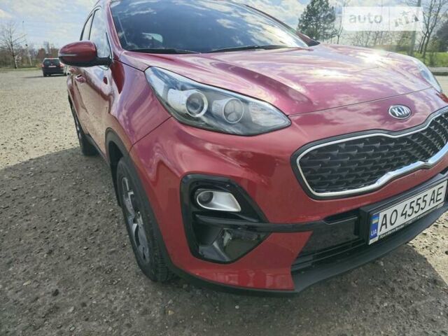 Красный Киа Sportage, объемом двигателя 1.59 л и пробегом 50 тыс. км за 21000 $, фото 2 на Automoto.ua