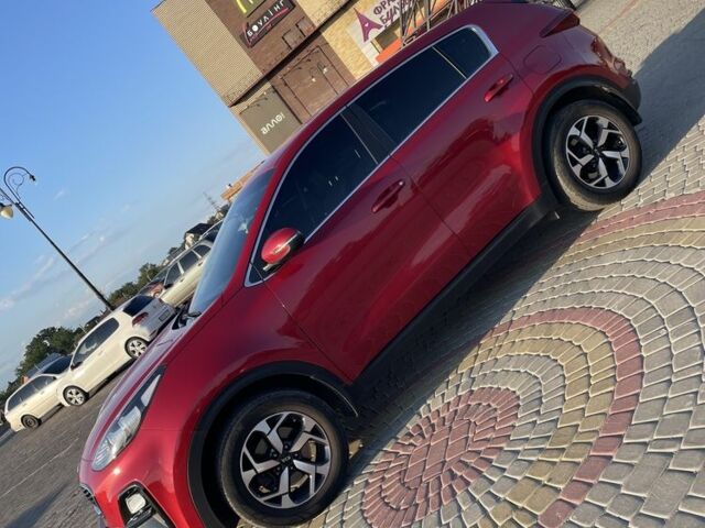 Красный Киа Sportage, объемом двигателя 1.6 л и пробегом 62 тыс. км за 18900 $, фото 2 на Automoto.ua