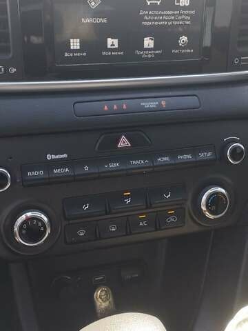 Красный Киа Sportage, объемом двигателя 1.59 л и пробегом 34 тыс. км за 17500 $, фото 5 на Automoto.ua