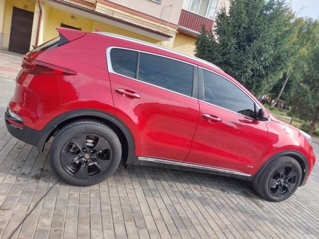 Красный Киа Sportage, объемом двигателя 2 л и пробегом 112 тыс. км за 22800 $, фото 1 на Automoto.ua