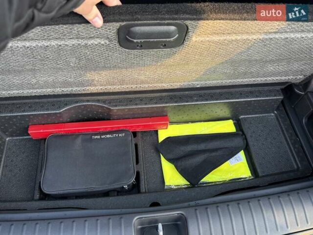 Красный Киа Sportage, объемом двигателя 2 л и пробегом 105 тыс. км за 26750 $, фото 63 на Automoto.ua