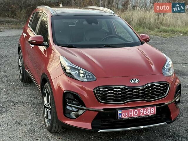 Красный Киа Sportage, объемом двигателя 2 л и пробегом 105 тыс. км за 26750 $, фото 2 на Automoto.ua